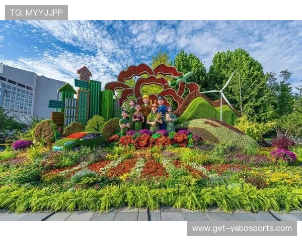 金奖花坛在五一节精彩亮相吸引市民纷纷打卡观赏 金奖花坛在五一节精彩亮相吸引市民纷纷打卡观赏